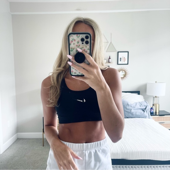 Black Nike Sports Bra - Picture 1 of 5